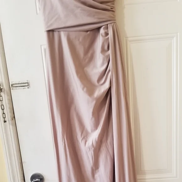 Portia and Scarlett Women’s Gown Sz 4 - Picture 7 of 16
